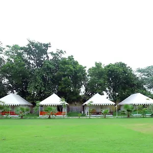 Camps And Luxury tent